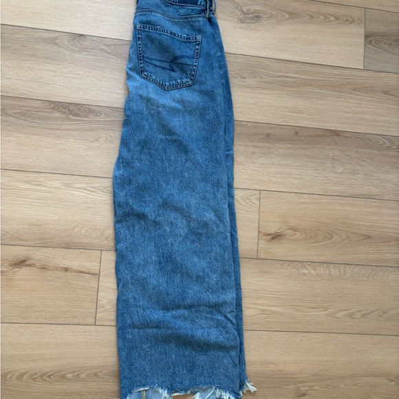 AE Strigid Curvy High-Waisted Stovepipe Jean - Size 10 Regular Length - Picture 5 of 7